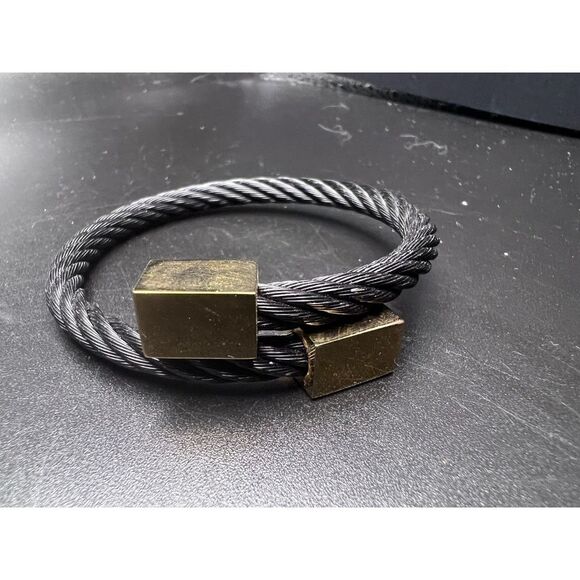 Rustic Cuff Crossover Bracelet - Picture 2 of 8